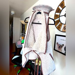 Sherpa Faux Leather lined Vest with pockets OS